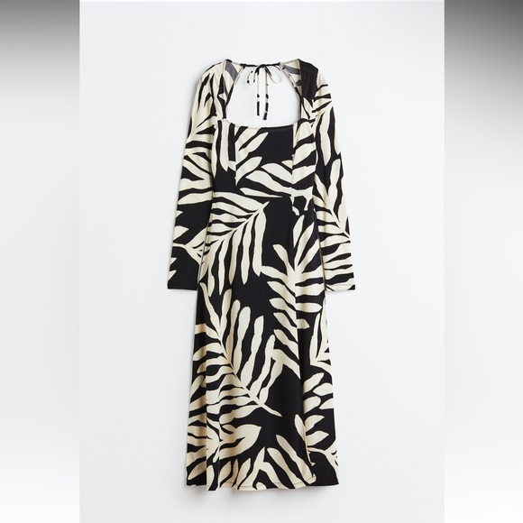 H&M Dresses & Skirts - H&M Square Neck Black / Cream Leaf Tropical Print Jersey Midi Dress NWT- Size S